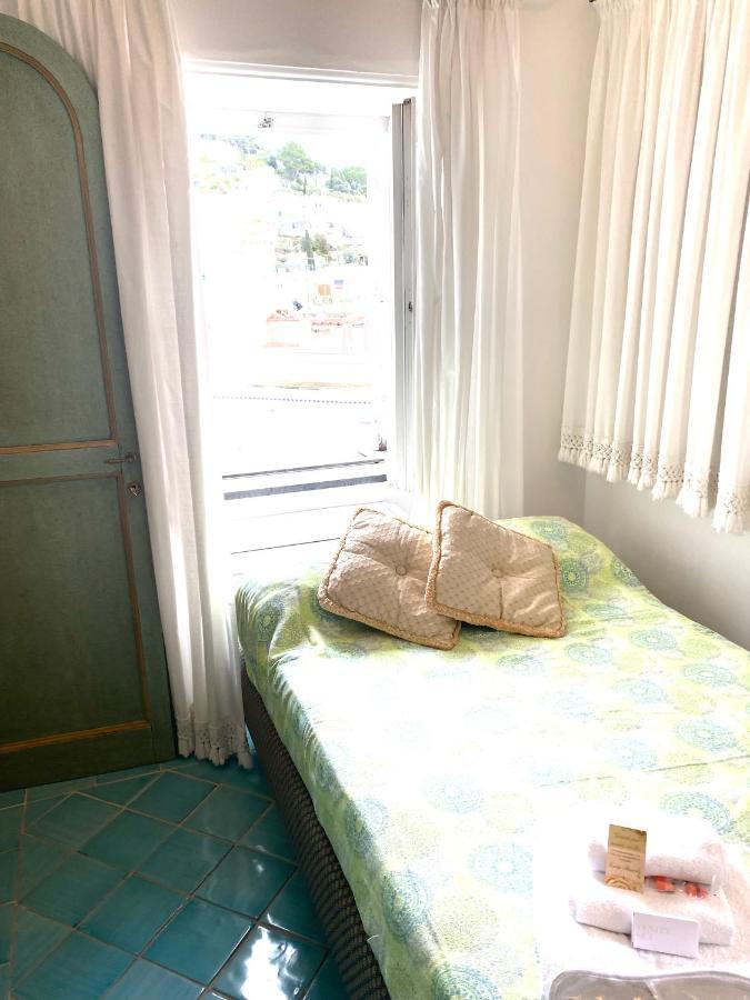 Bed and Breakfast Il Campanile sulla Piazzetta Capri Esterno foto